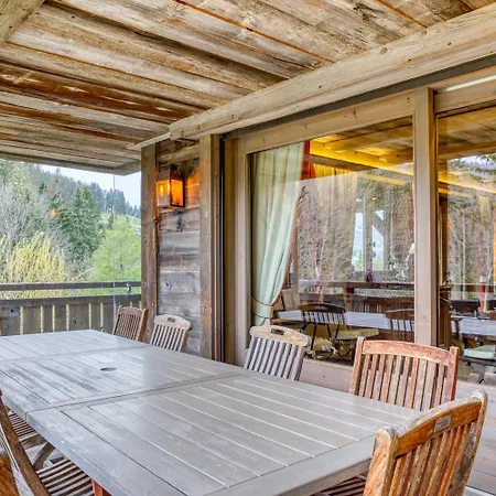 Chalet Magnifique Avec Piscine Et Sauna