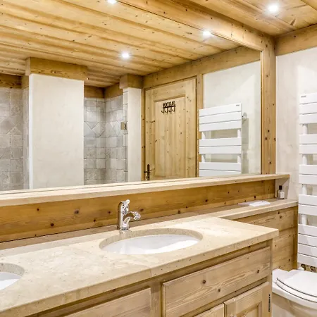 Magnifique Avec Piscine Et Sauna Chalet