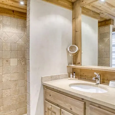 Magnifique Avec Piscine Et Sauna Chalet Megeve